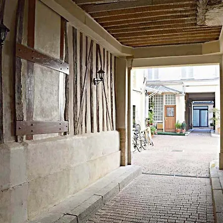 דירה Studio Near Bastille *